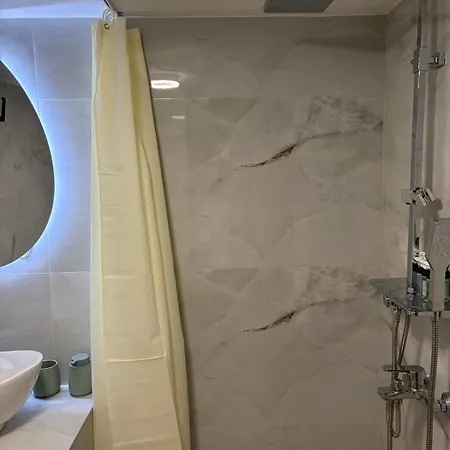 The Optimal View 2 Bedroom Seaview Апартамент *