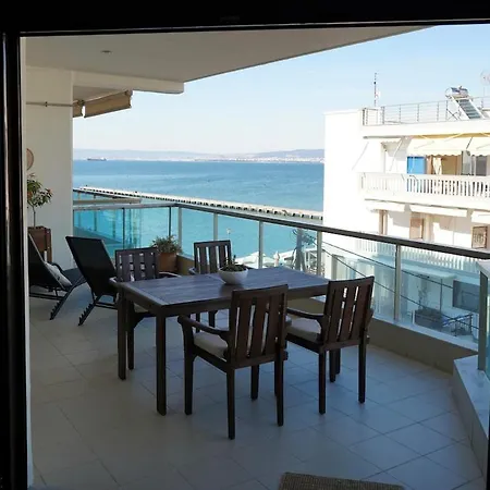 The Optimal View 2 Bedroom Seaview Апартамент