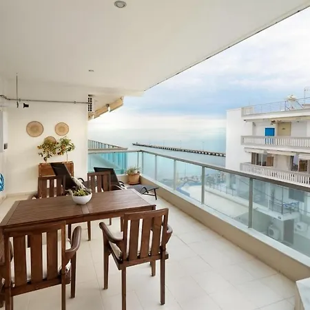 The Optimal View 2 Bedroom Seaview Апартамент *
